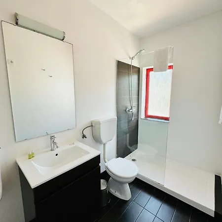 Nature & Guest Rooms, Aldeamento Turistico Do Camarido *