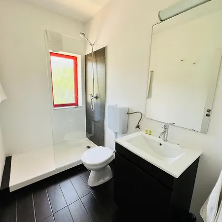 Nature & Guest Rooms, Aldeamento Turistico Do Camarido *
